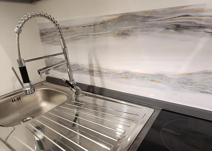 Dafni Nuovo Accogliente Funzionale In Centro Paese *