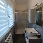 Dafni Nuovo Accogliente Funzionale In Centro Paese Apartment *