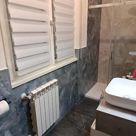 아파트 Dafni Nuovo Accogliente Funzionale In Centro Paese *